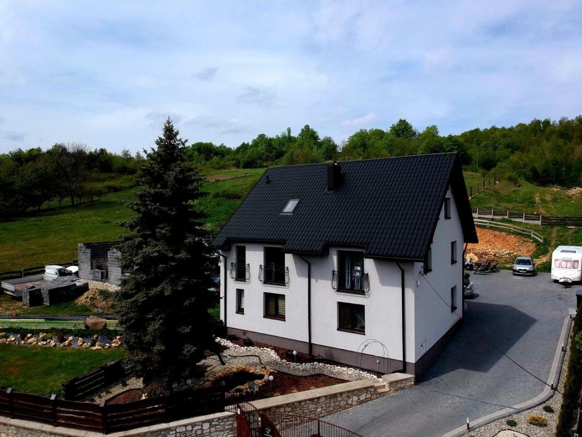 Jurajskie Manowce Farm stay Niegowa